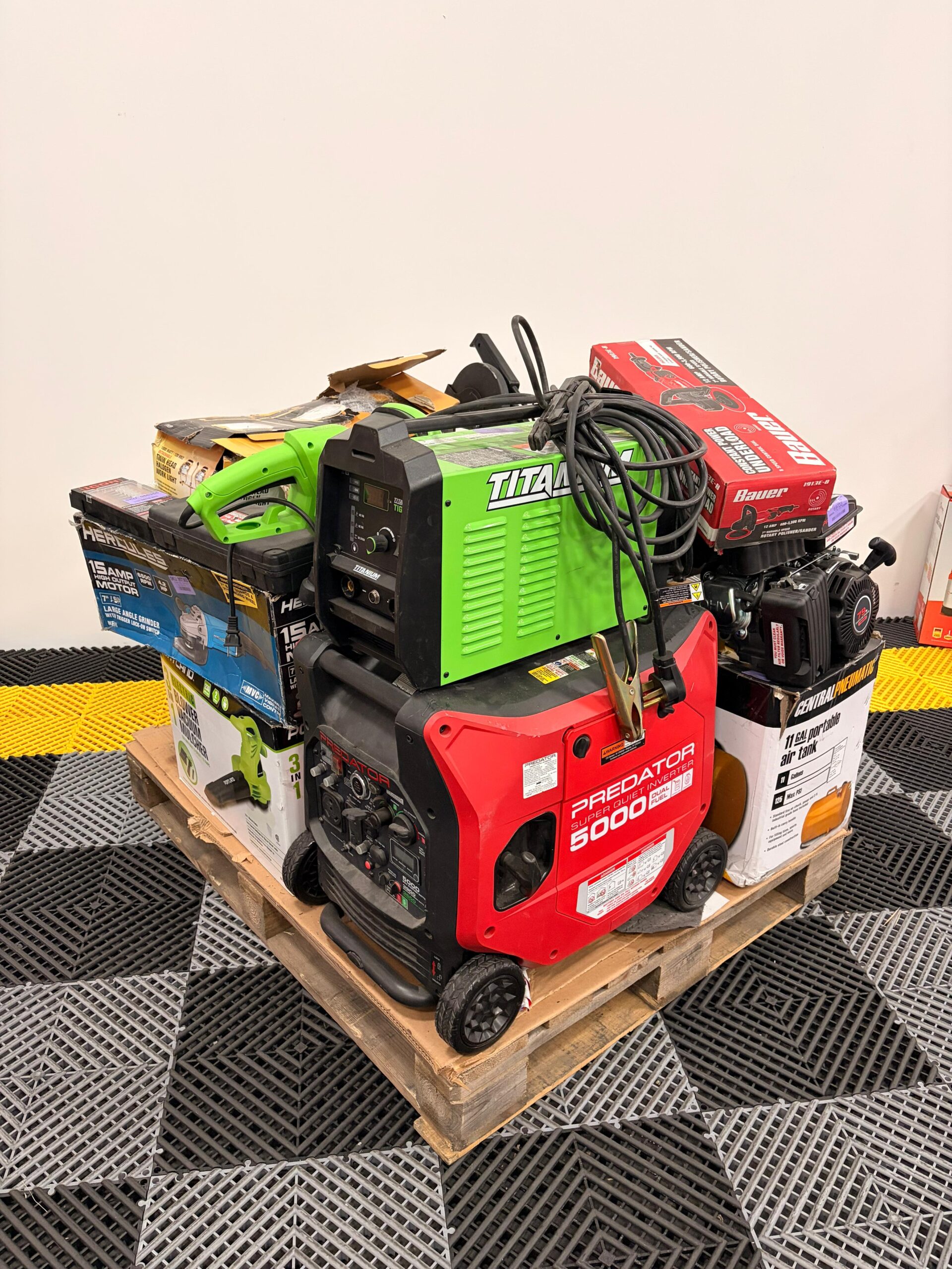 PALLET DE HERRAMIENTA MIXTA | 671439 | SUBASTA